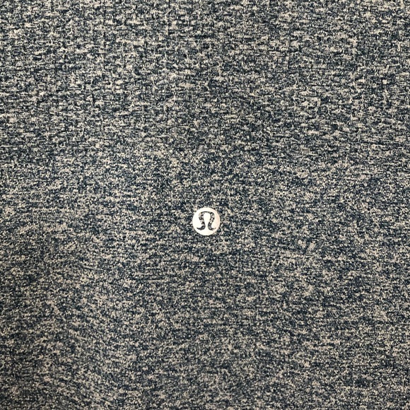Lululemon Women’s Half Zip - Picture 8 of 8